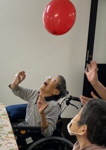 今日は少人数で風船バレー🎈