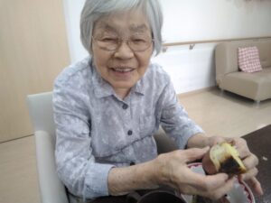 秋の味覚　焼き芋