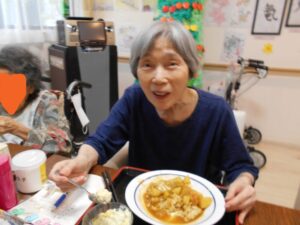 ～お昼ご飯は手作りカレー🍛～